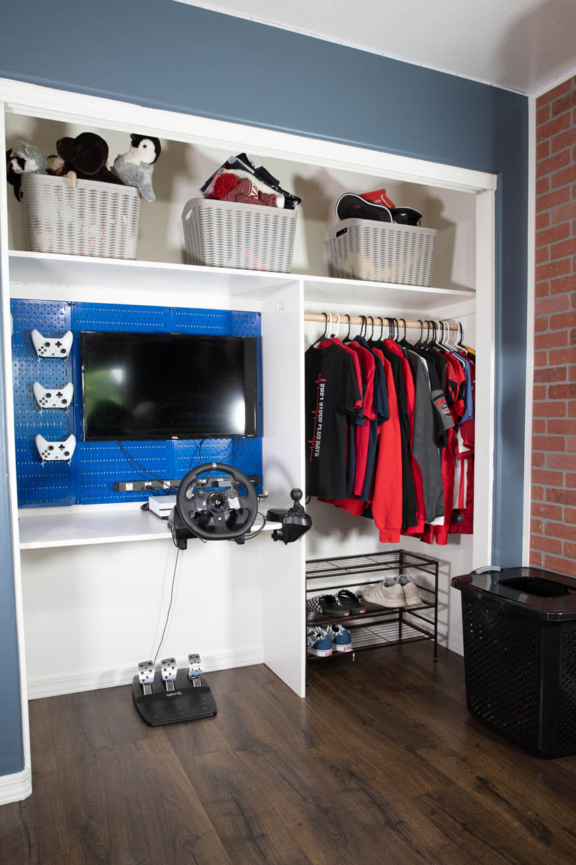 Ultimate Gaming Closet Makeover_692158ece7445.jpeg